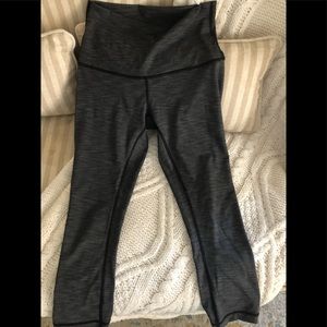 🍋 Lululemon Wunder Under HR Crop